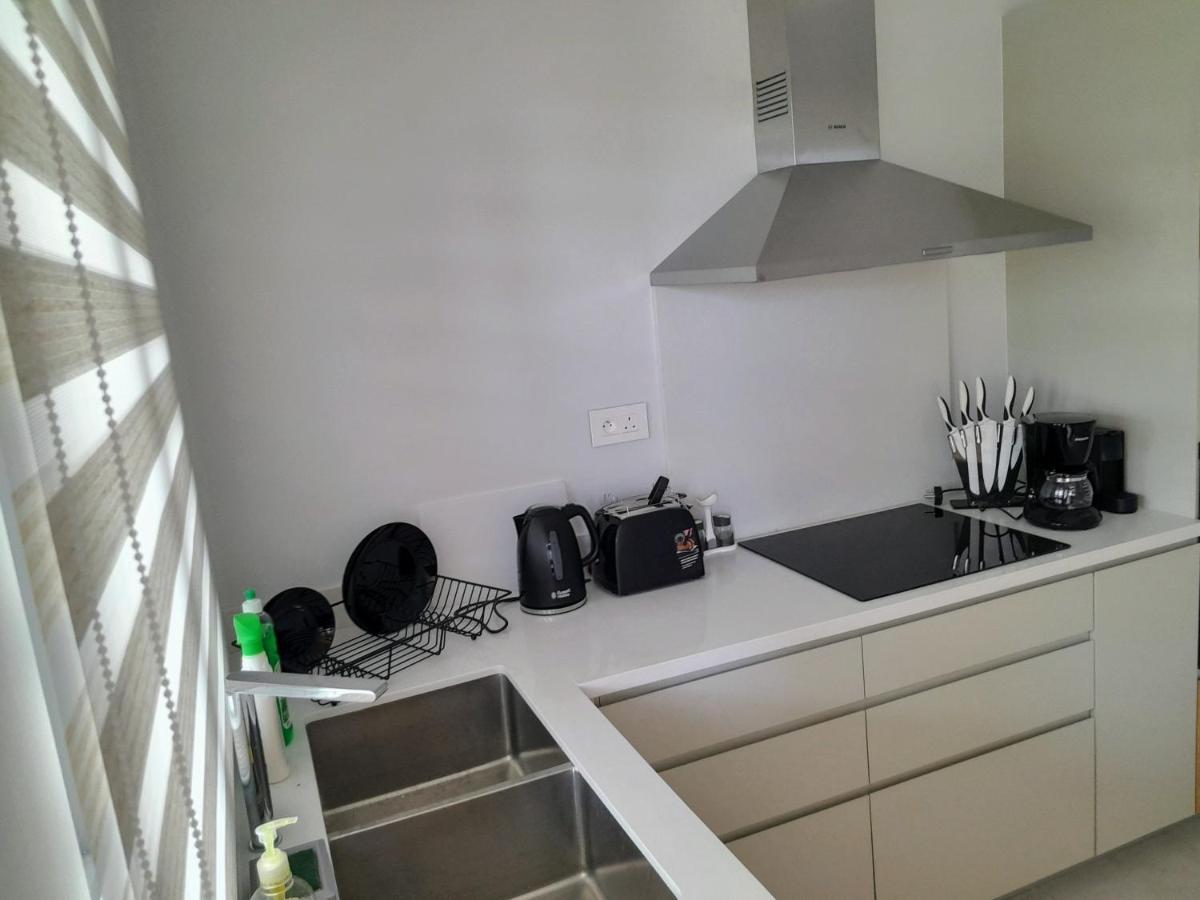 Appt Neuf De 2Ch Ds Residence Avec Piscine, Route Cotiere Grand-Baie Dış mekan fotoğraf