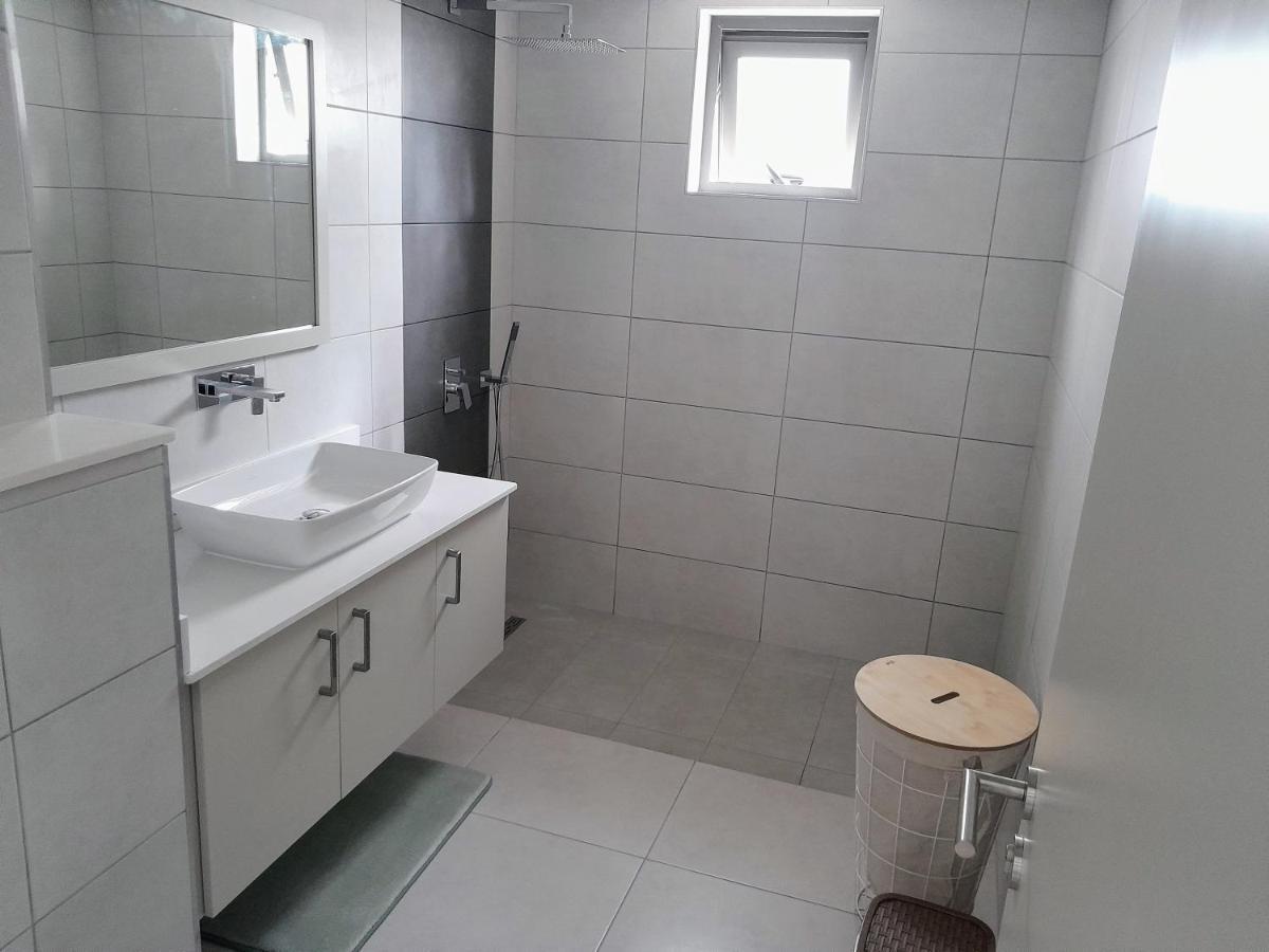 Appt Neuf De 2Ch Ds Residence Avec Piscine, Route Cotiere Grand-Baie Dış mekan fotoğraf