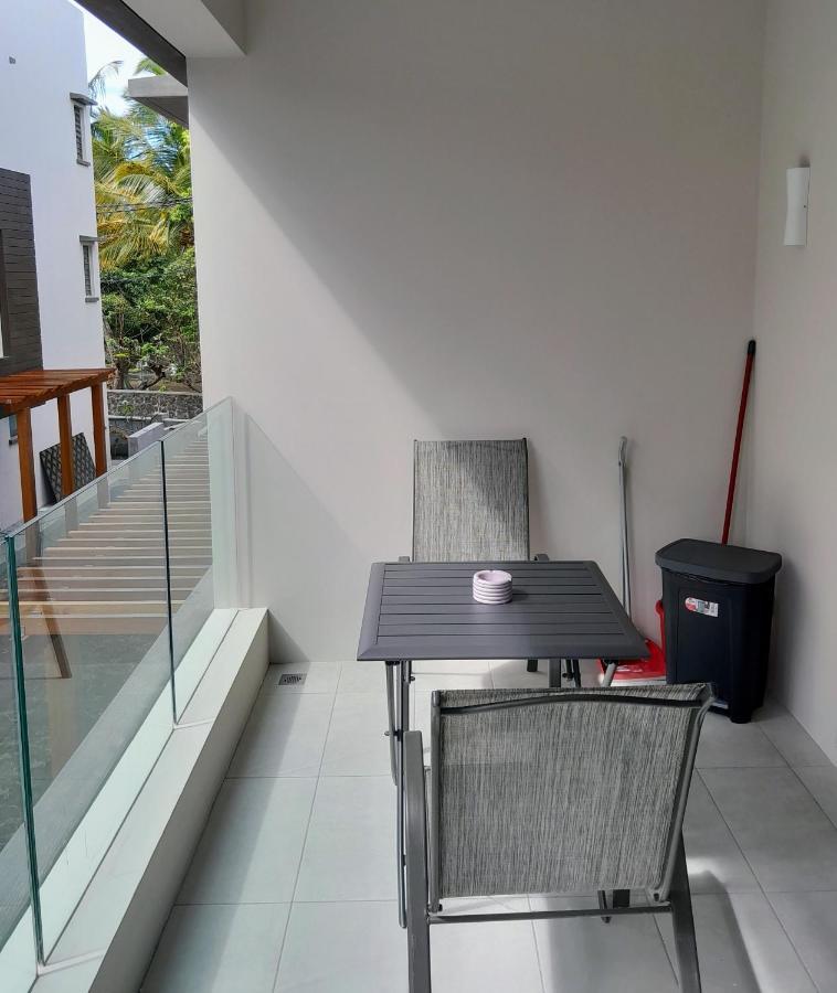 Appt Neuf De 2Ch Ds Residence Avec Piscine, Route Cotiere Grand-Baie Dış mekan fotoğraf