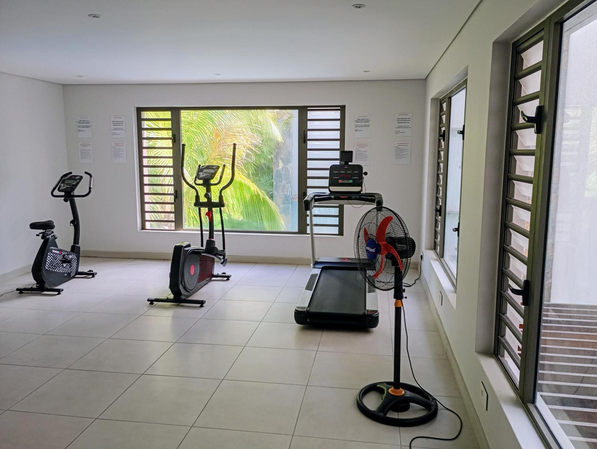 Appt Neuf De 2Ch Ds Residence Avec Piscine, Route Cotiere Grand-Baie Dış mekan fotoğraf